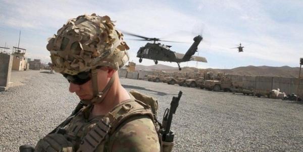 ورود تفنگداران دریایی آمریکا به فرودگاه الغیضه در شرق یمن
