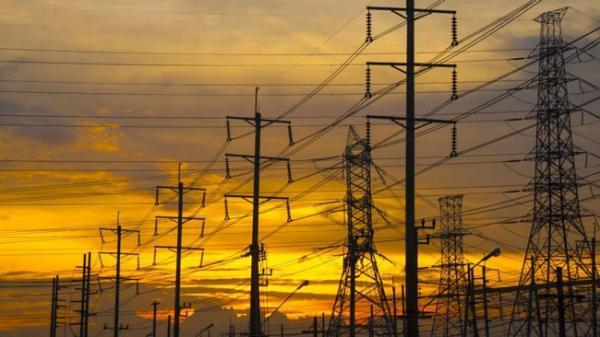 انتقال برق ترکمنستان به ایران در حال اجرا است