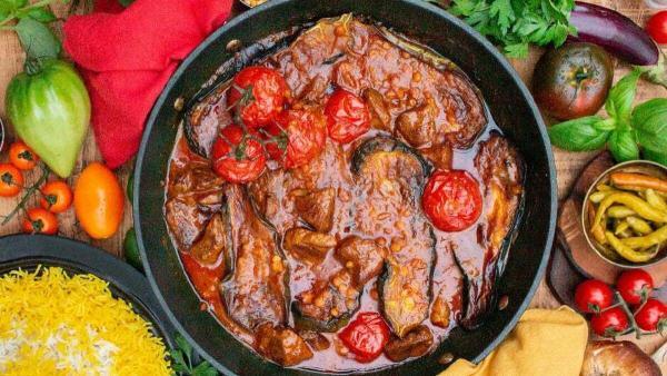 ترفند هایی برای خوشمزه تر شدن خورش بادمجان ترفند هایی برای خوشمزه تر شدن خورش بادمجان