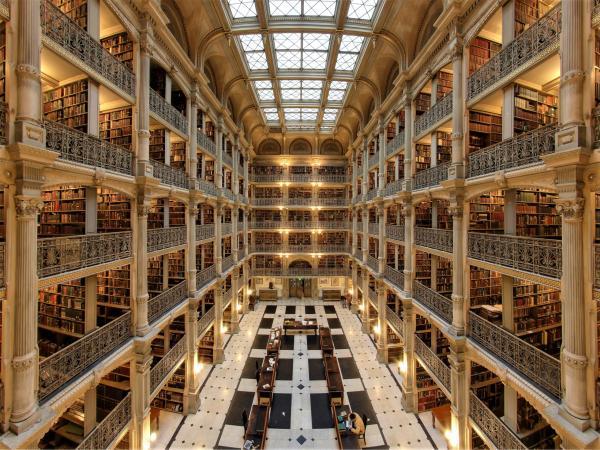 کتابخانه جورج پی بادی مریلند ، امریکا George Peabody Library